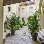 アパート Spacious Center Penthouse & Private Rooftop Terrace
