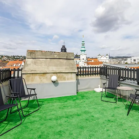 Arya - Spacious Penthouse Duplex With Rooftop Patio In The Main Square