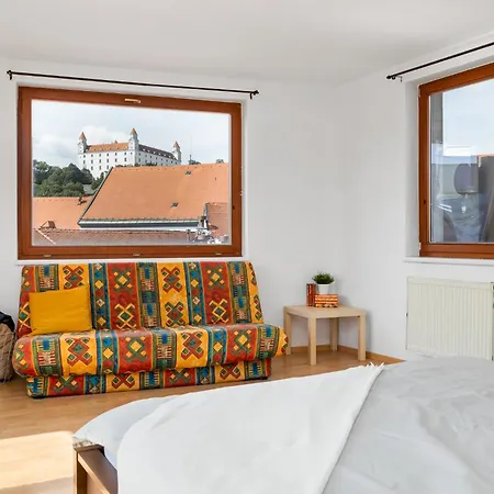 Arya - Spacious Penthouse Duplex With Rooftop Patio In The Main Square Apartment *