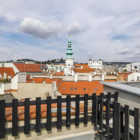 Spacious Center Penthouse & Private Rooftop Terrace Daire Bratislava