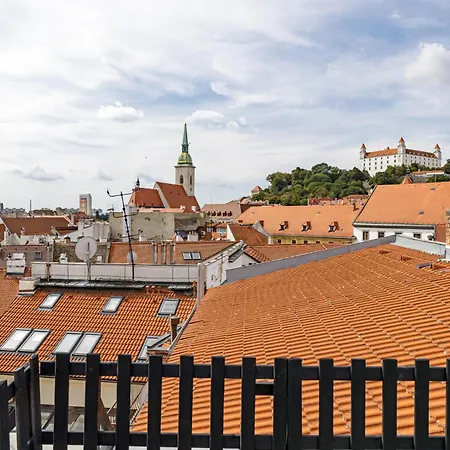 Daire Spacious Center Penthouse & Private Rooftop Terrace